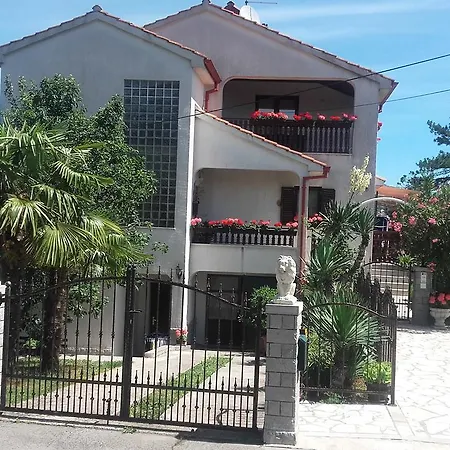 Apartment Peric *