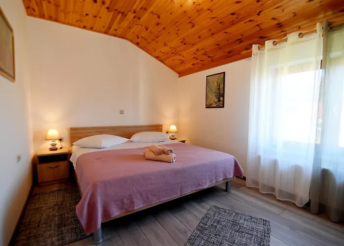 Peric * オパティヤ