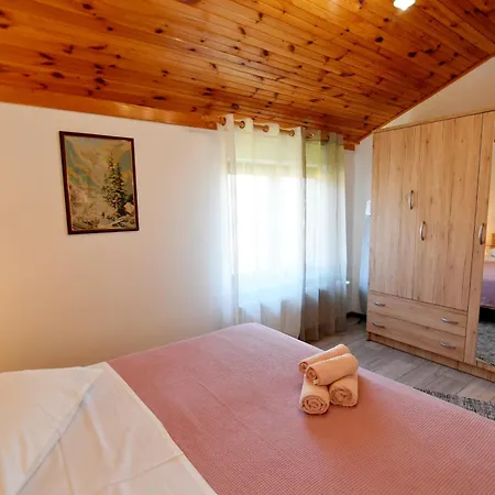 佩里奇公寓酒店 公寓 *