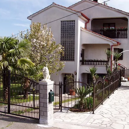 佩里奇公寓酒店 奥帕提亚